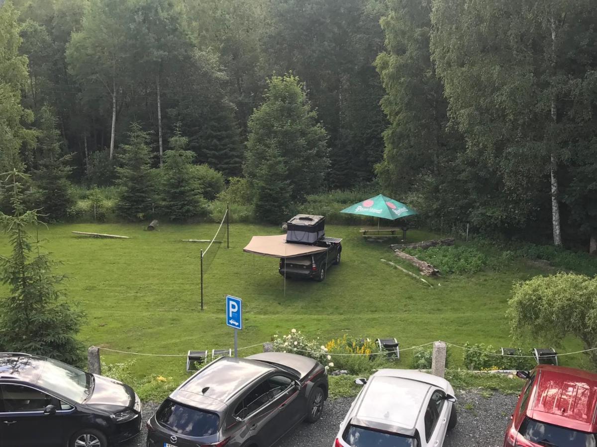 Pension Aura Spicak, Nektere Pokoje Se Saunou Zelezna Ruda Luaran gambar